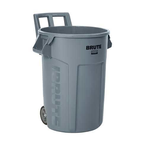 Rubbermaid 32 Gal Vented Wheeled Trash Container