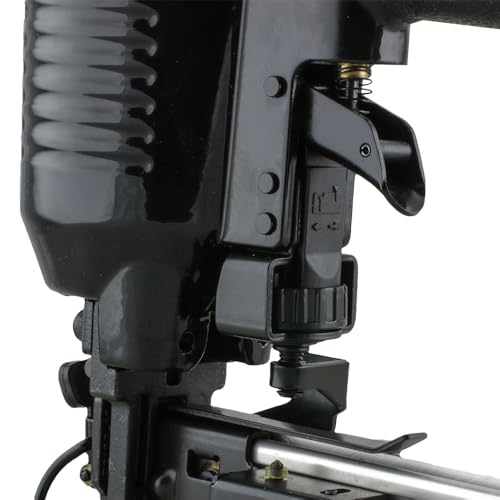 Freeman PFS16 Pneumatic 16-Gauge Fencing Stapler - Image 6