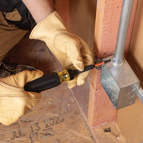 Klein Tools 15-in-1 Ratcheting Screwdriver Kit - Image 4